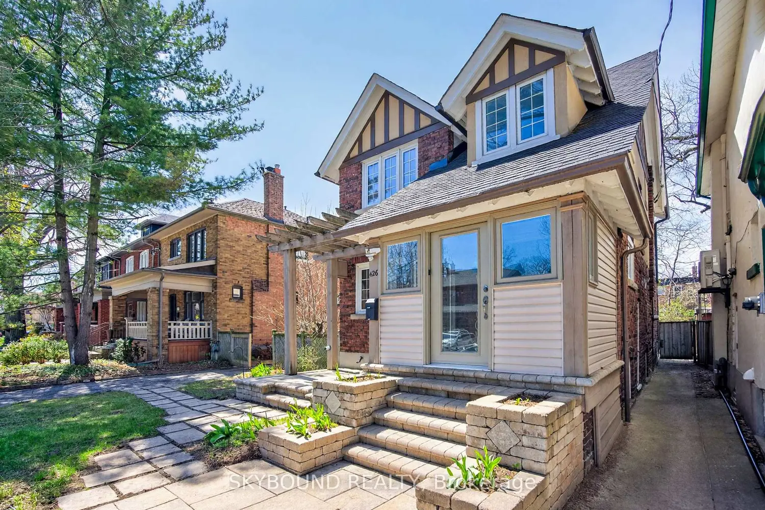 Additional image 2 of 426 Armadale Avenue