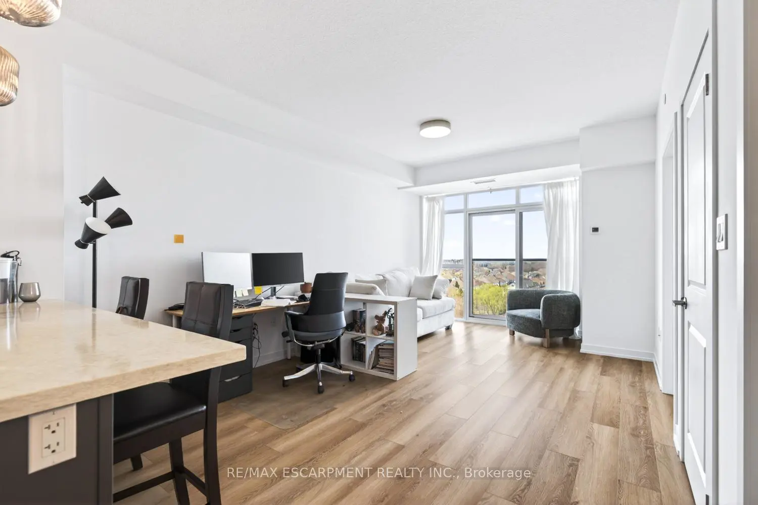 Additional image 12 of 470 Dundas Street 804