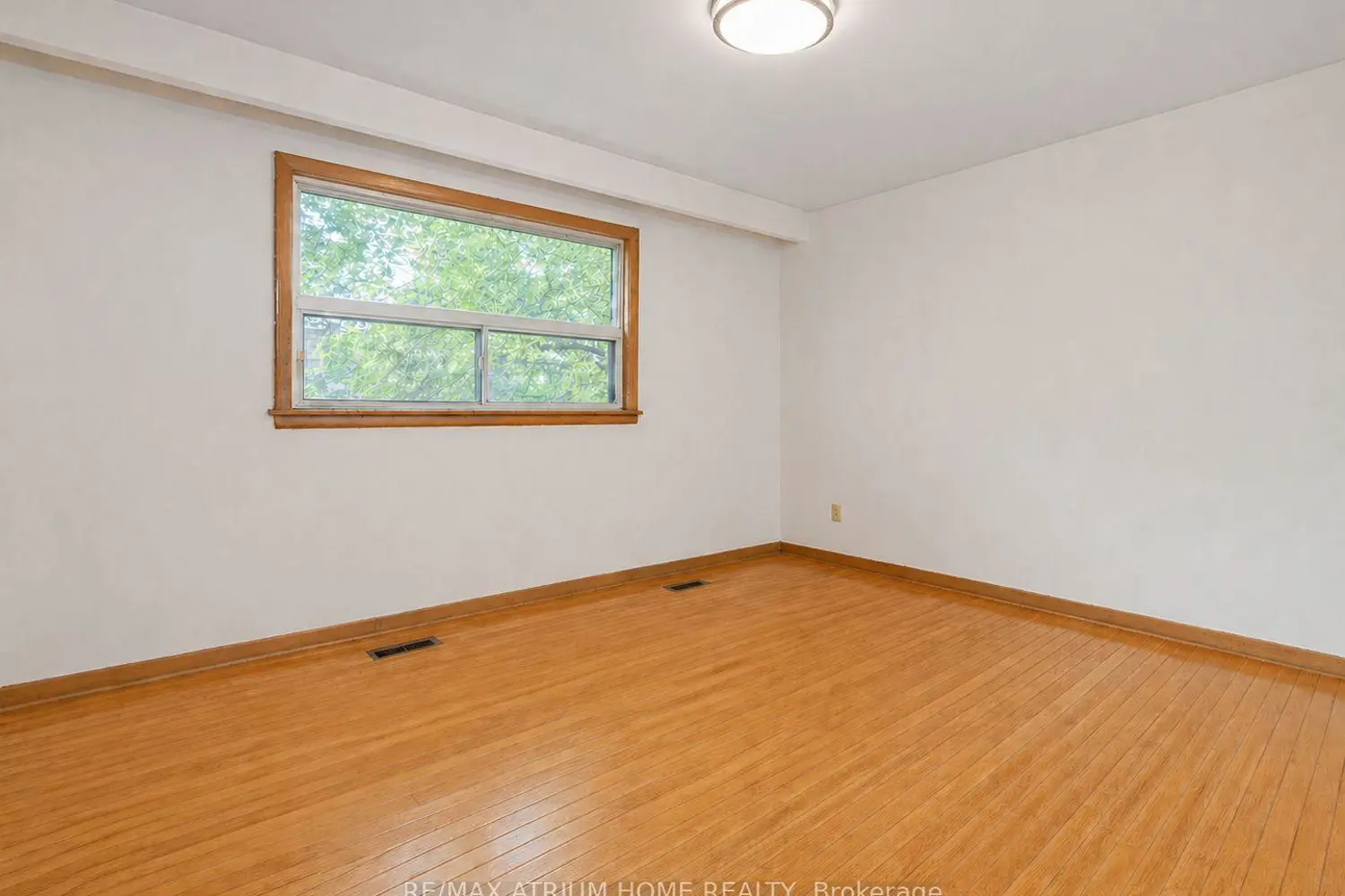 Additional image 8 of 522 Cummer Avenue