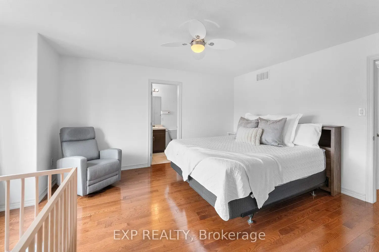 Additional image 10 of 4875 John Street