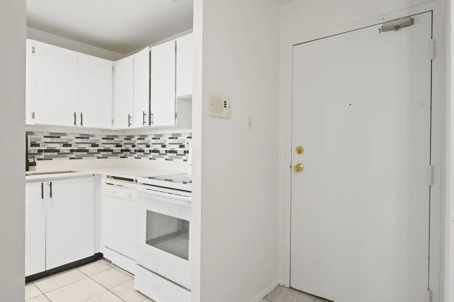 Additional image 3 of 1104 Jalna Boulevard 504