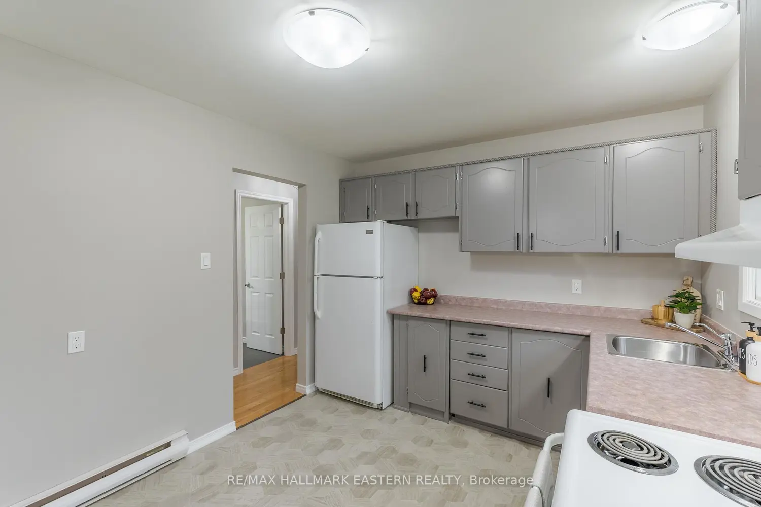 Additional image 6 of 591 Otonabee Drive