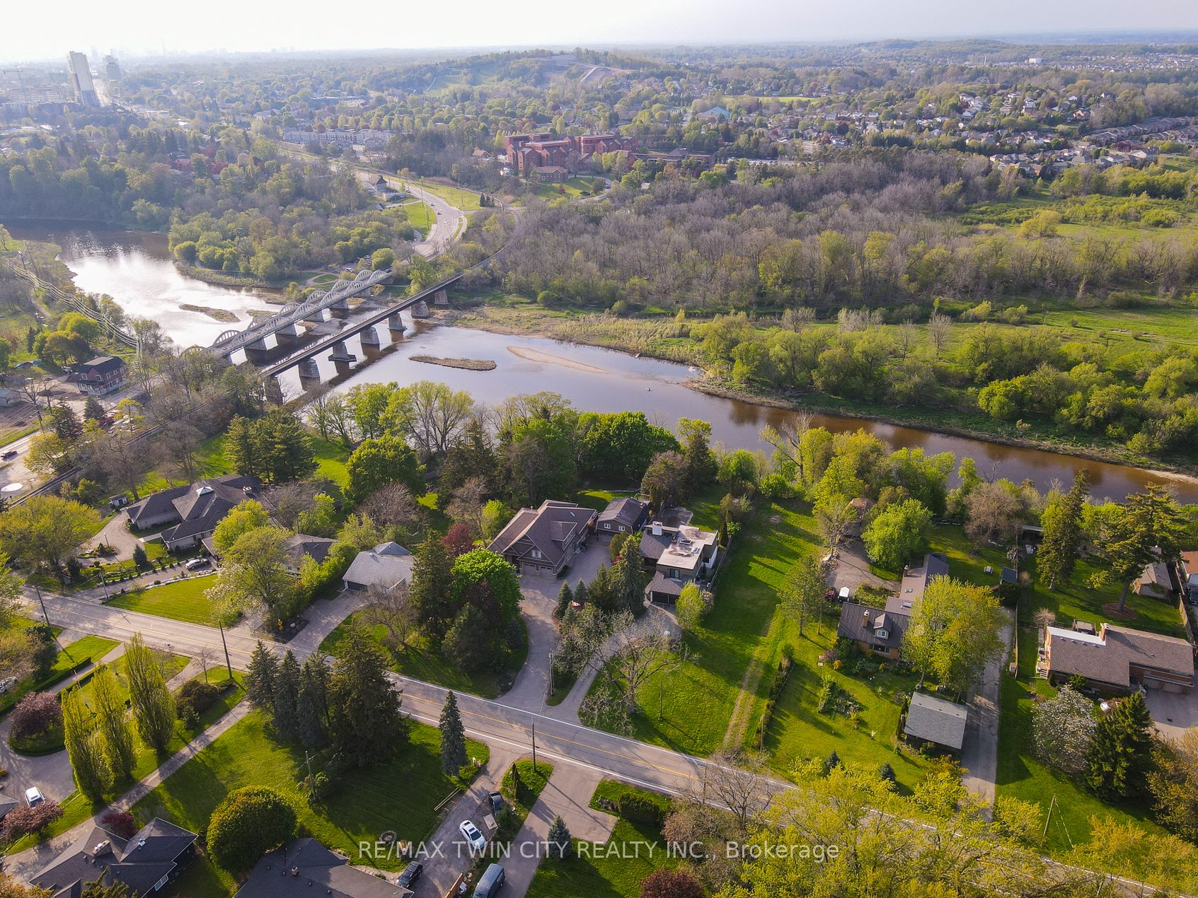 138 Riverbank Drive, Cambridge, ON, N3H 4R6