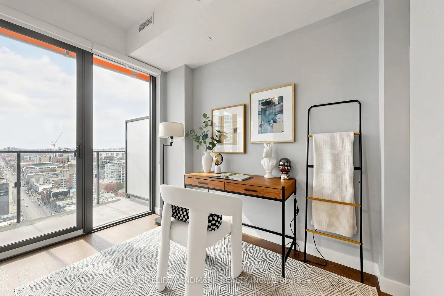 Additional image 8 of 215 Queen Street 1603