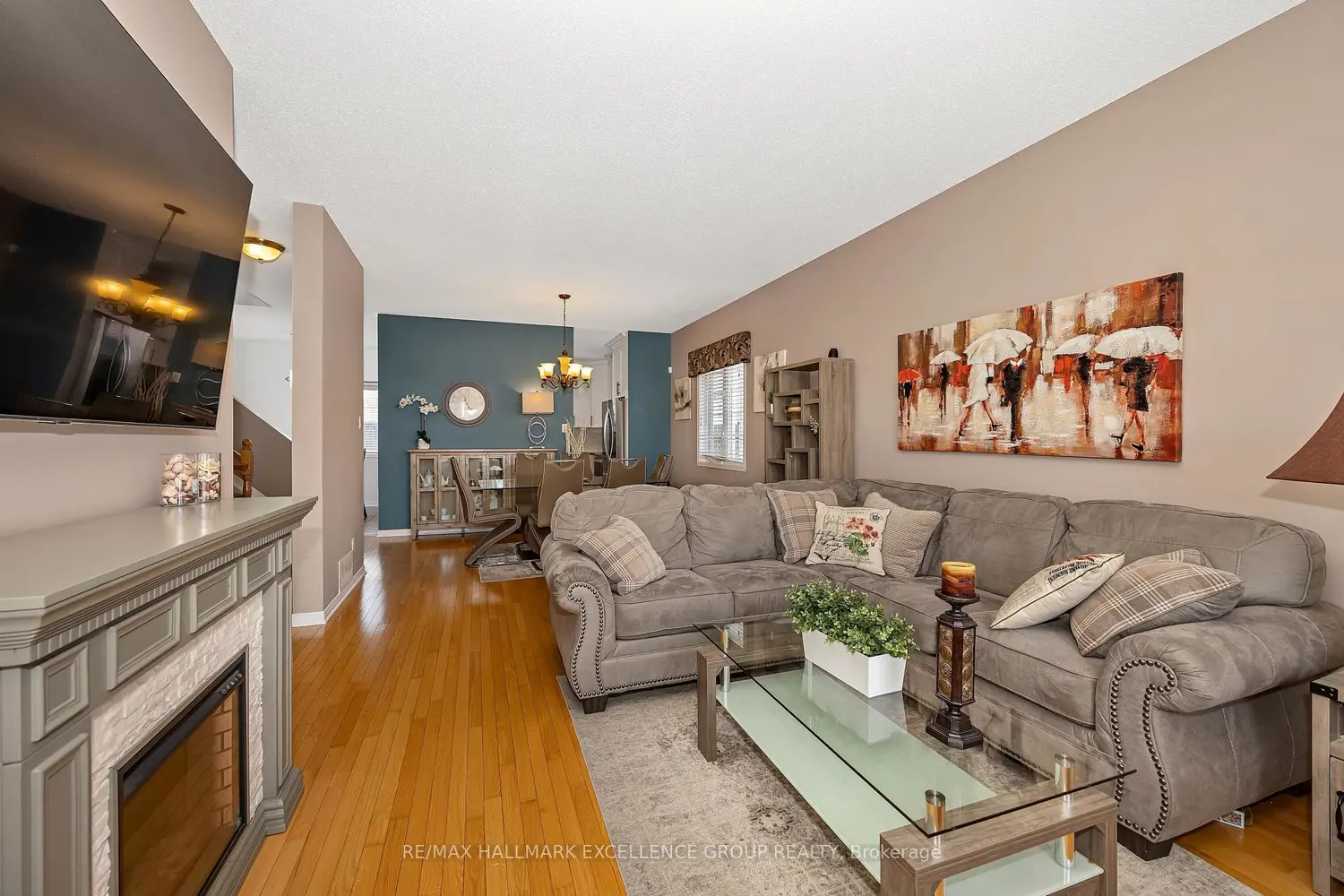 1611 Sebastien Crescent photo 4