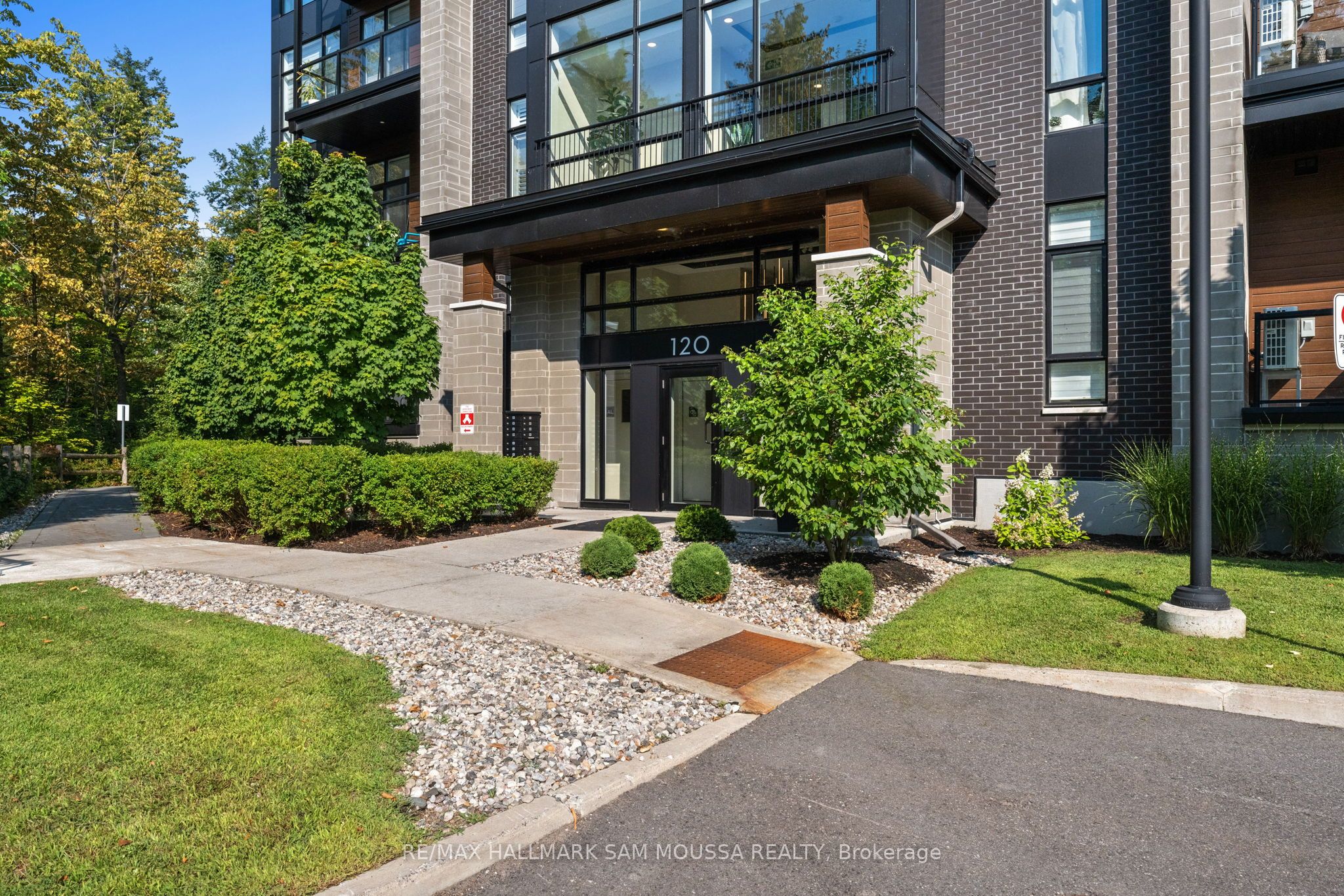 Additional image 4 of 101-120 Cortile Private, Ottawa, ON, K1V 2S8