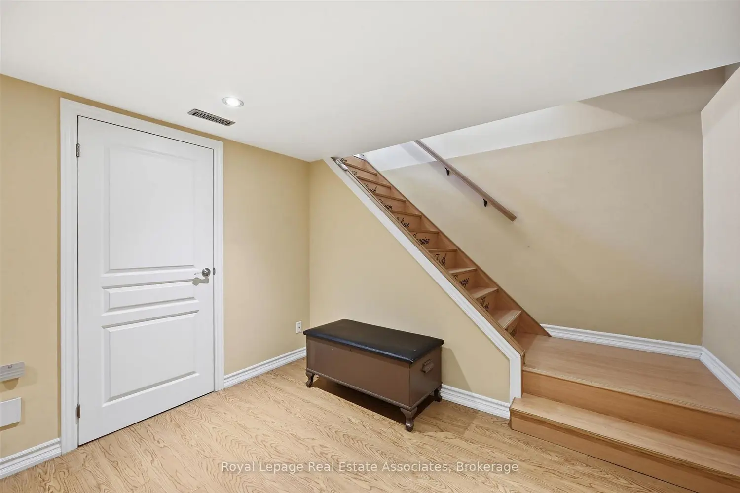 Additional image 14 of 107 Billington Crescent