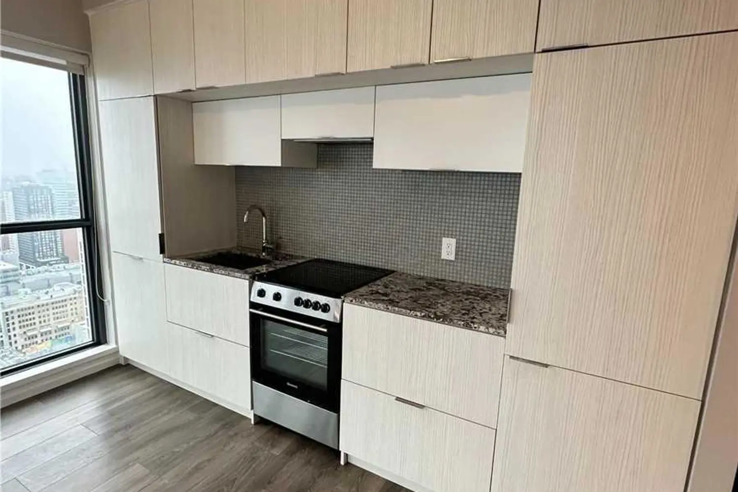 Additional image 9 of 159 Dundas Street 4201
