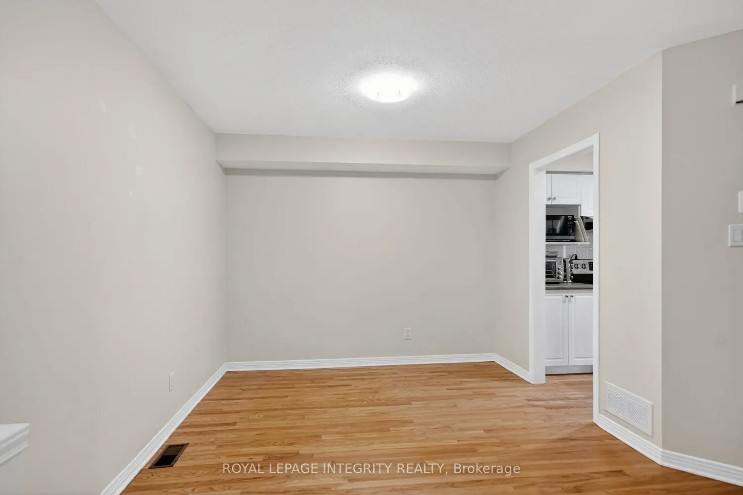 4369 Wildmint Square photo 4