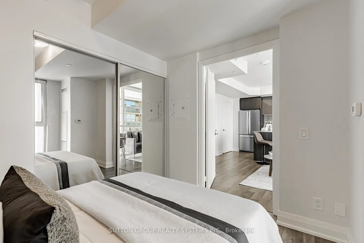 Additional image 16 of 1461 Lawrence Avenue 611