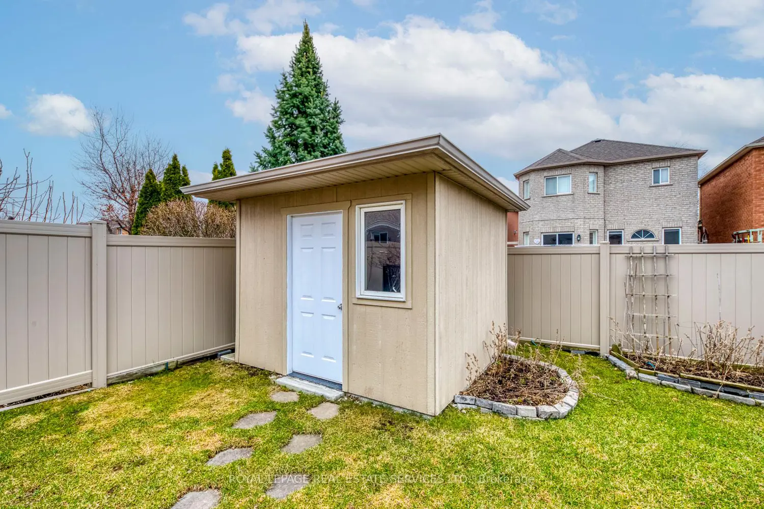 Additional image 17 of 236 Slywood Crescent