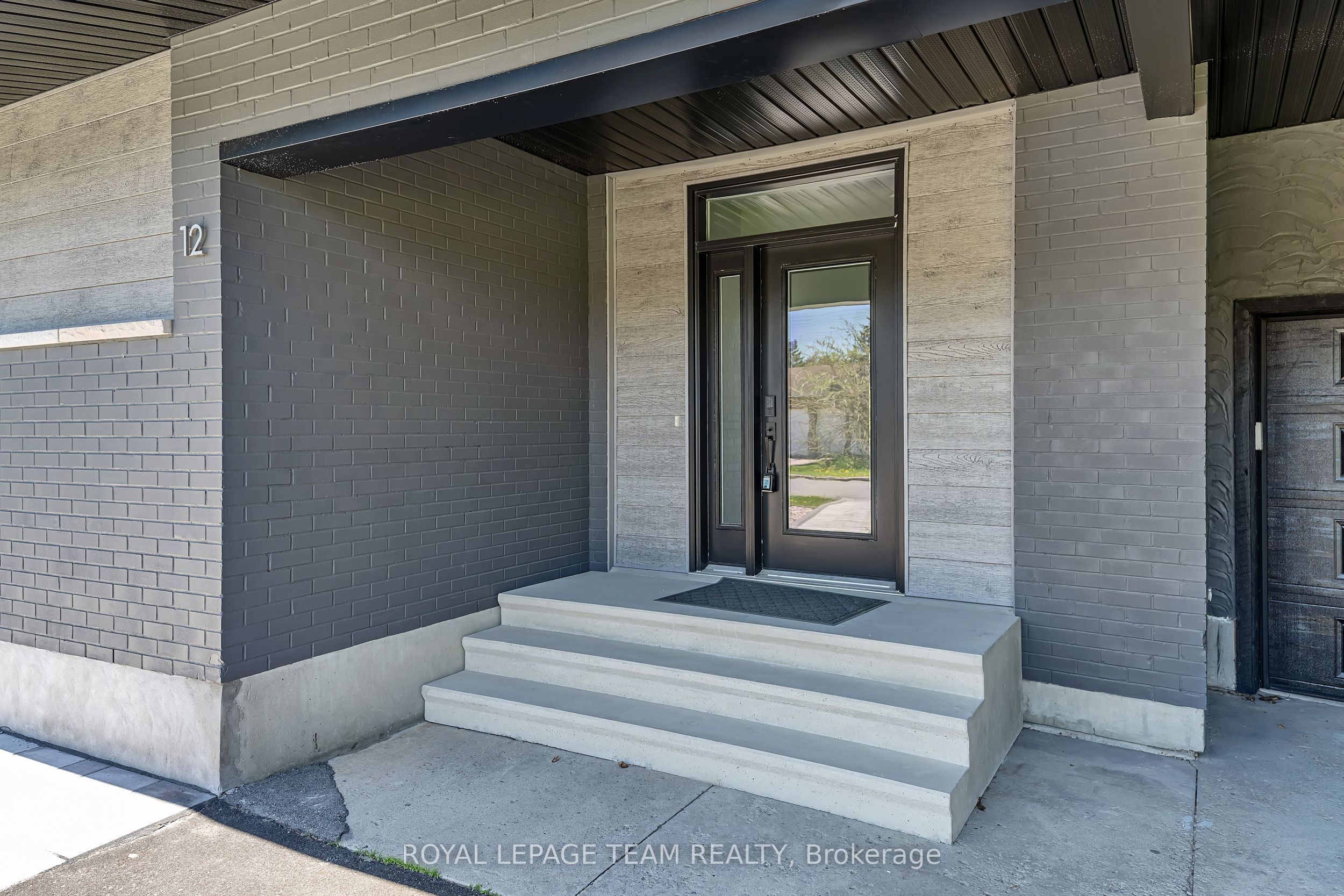 Additional image 3 of 12 Largo Crescent, Ottawa, ON, K2G 3C7