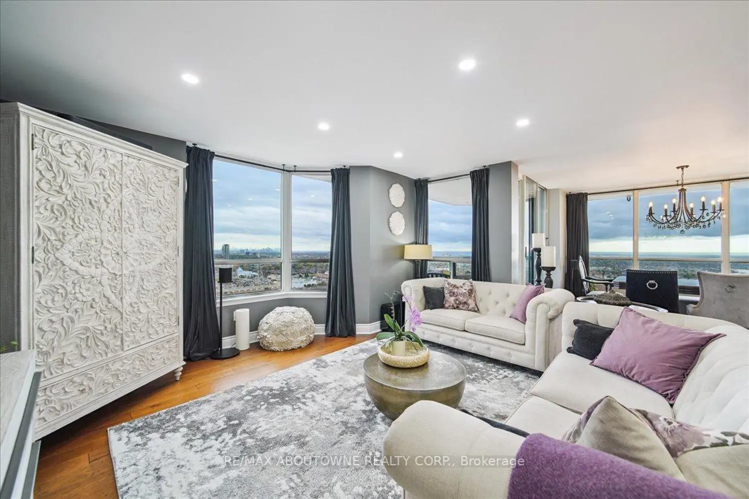 Additional image 4 of 550 Webb Drive 2603