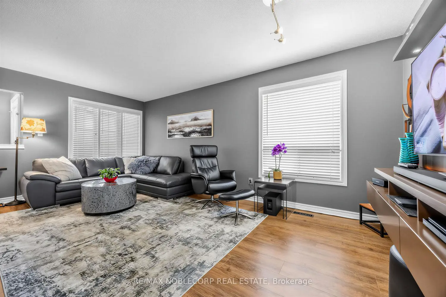 Additional image 3 of 61 Woodhaven Crescent