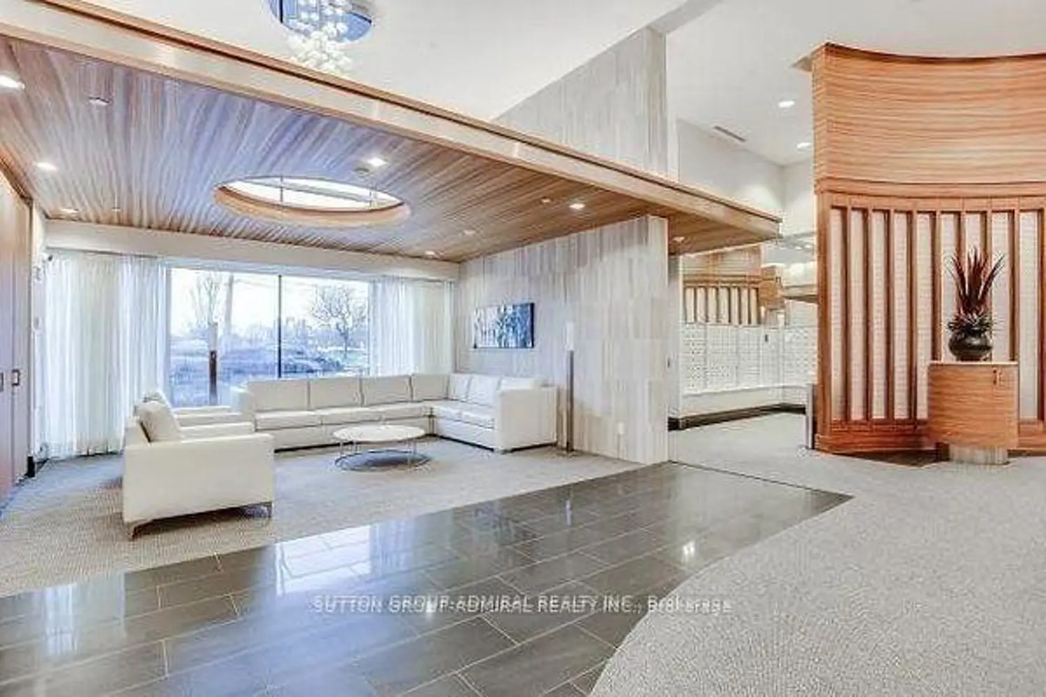 Additional image 19 of 555 Wilson Avenue 703E