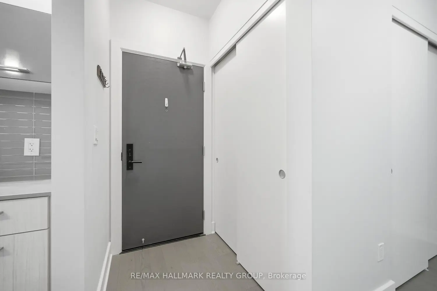 Additional image 3 of 255 Bay Street 106