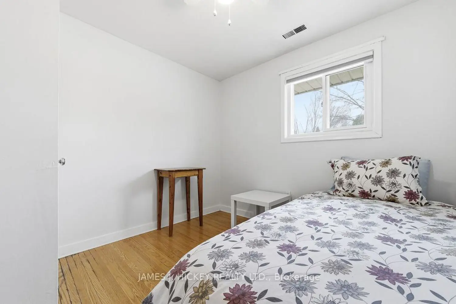 Additional image 12 of 51 Frontenac Crescent