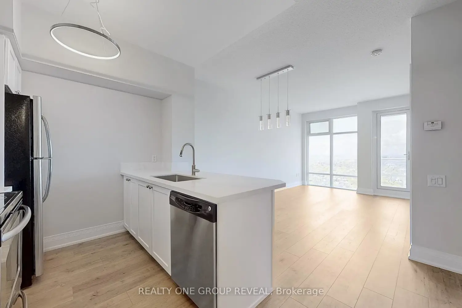 Additional image 5 of 2191 Yonge Street 3707