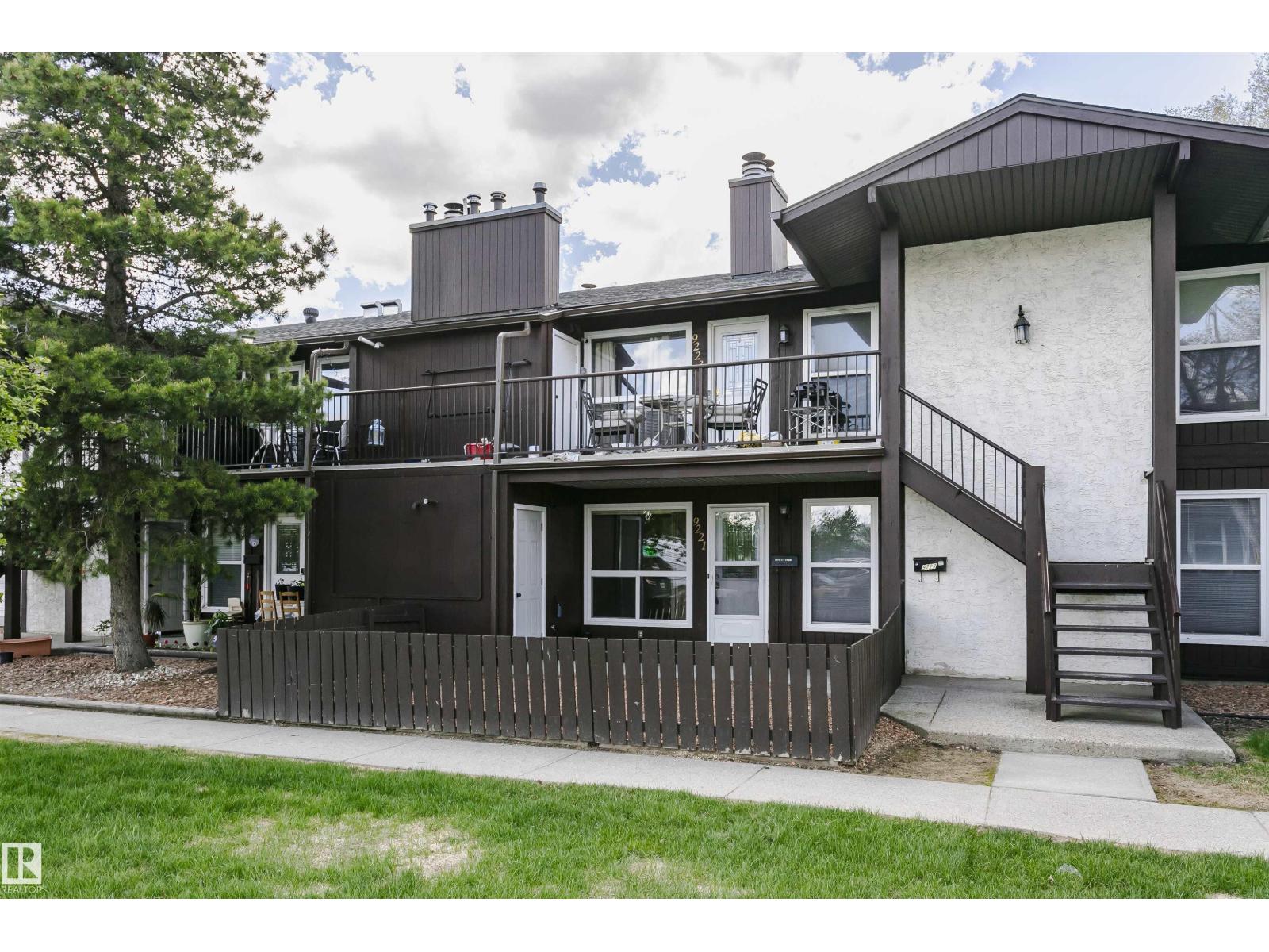 Additional image 5 of 9221 172 Street NW, Edmonton, AB, T5T3C3