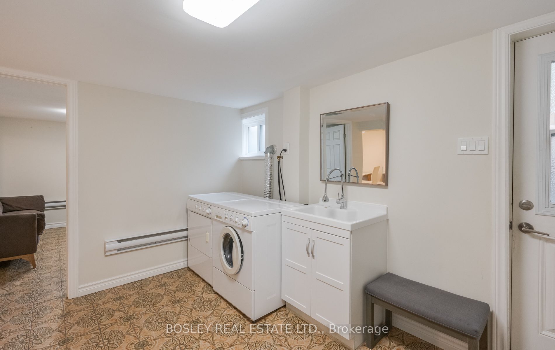 Additional image 4 of Basement-45 Rusholme Pk Crescent, Toronto, ON, M6J 2E1