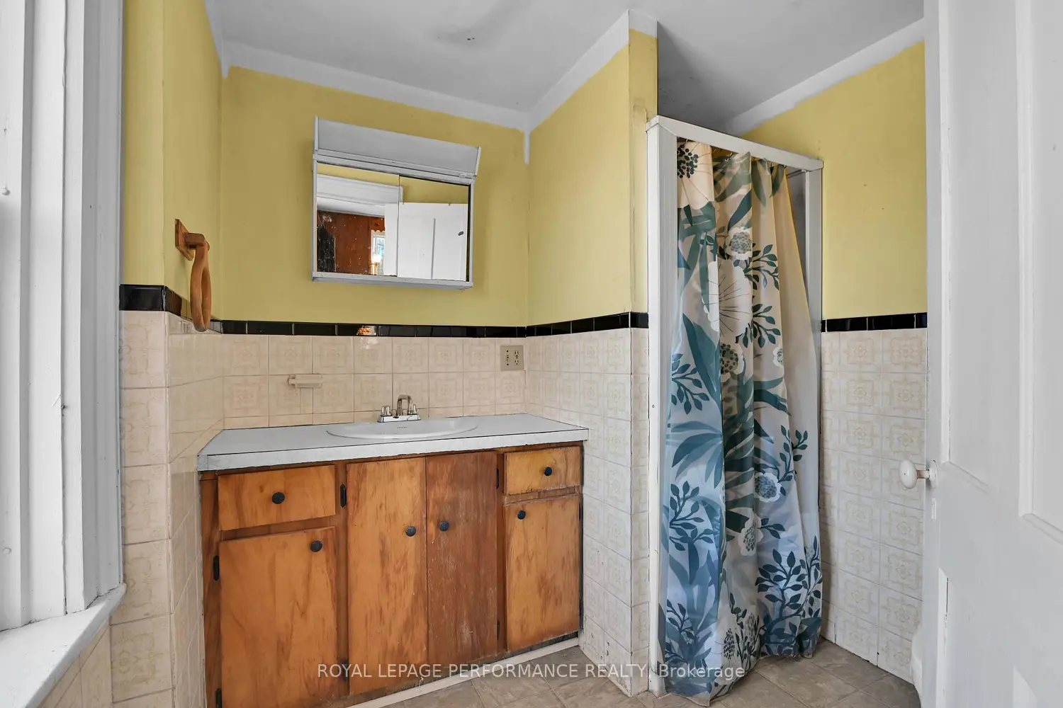 2421 Buckwheat Road photo 4