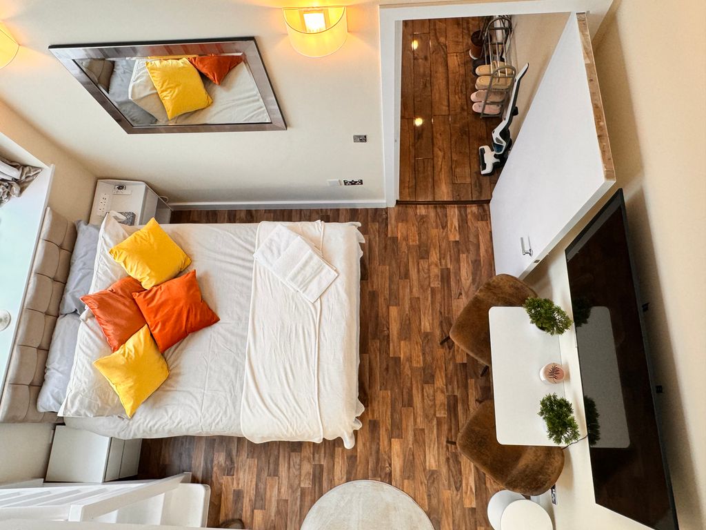 Additional image 8 of 2 bed flat to rentLey Street, Ilford IG1