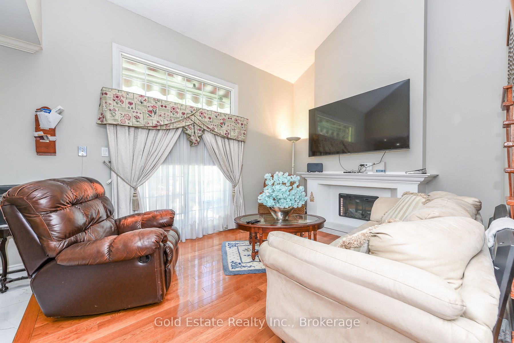Additional image 5 of 14 Leacrest Street, Brampton, ON, L6S 3K6