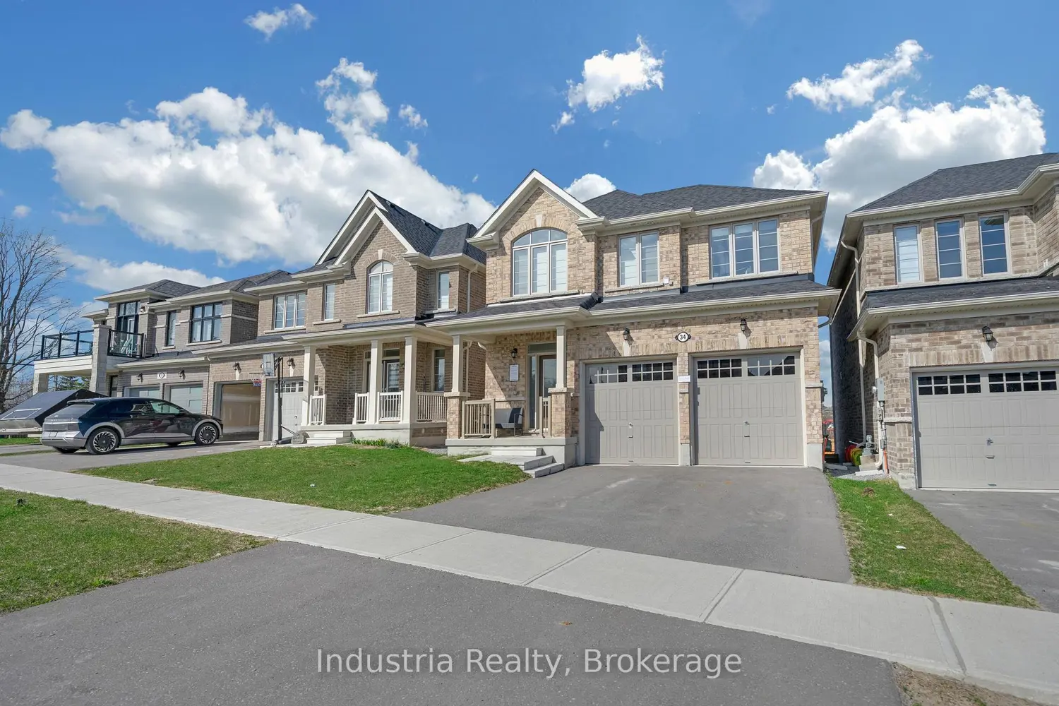 34 Sam Battaglia Crescent photo 2