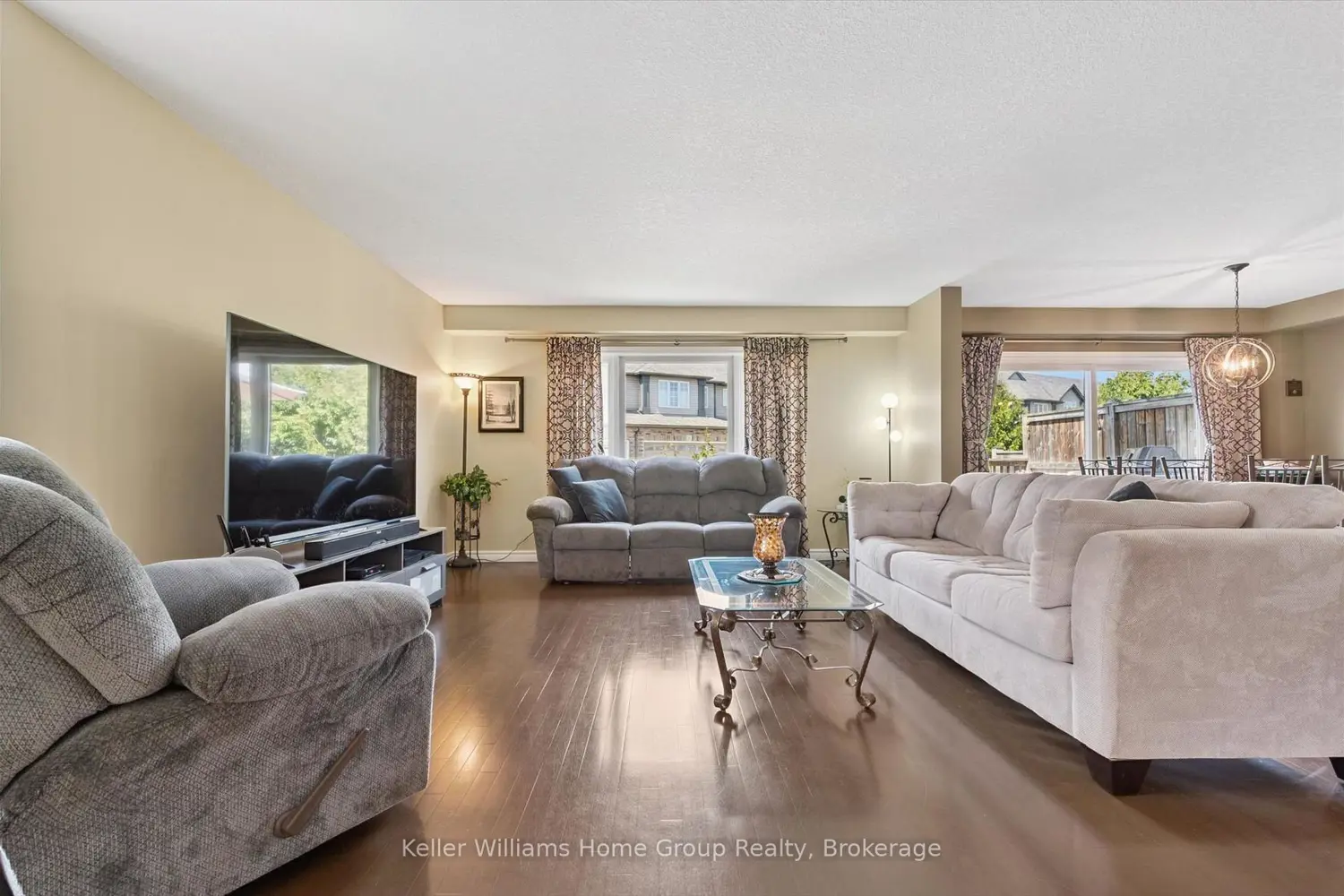 24 Lowes Road 16 photo 4