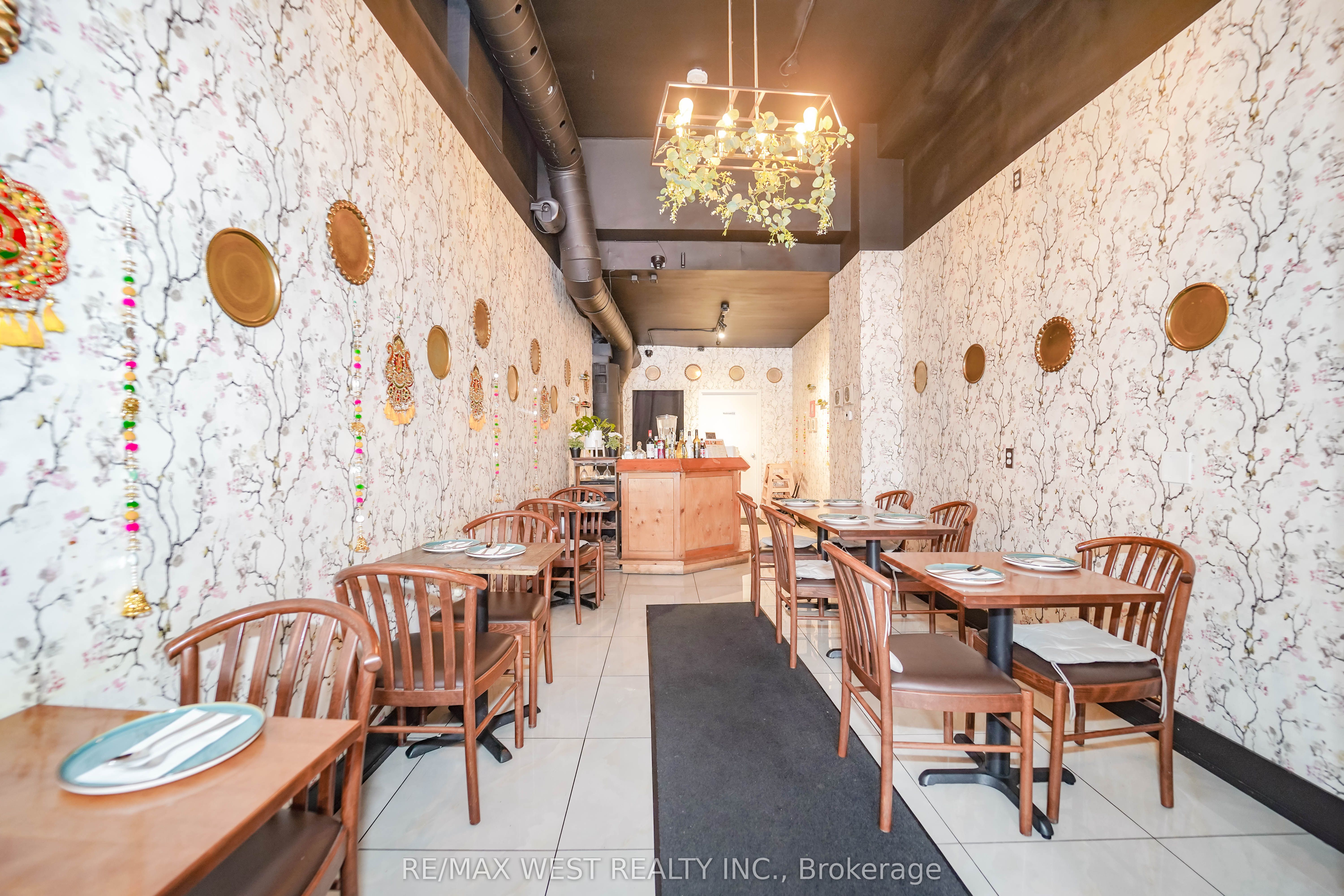 Additional image 3 of 507 Queen Street W, Toronto, ON, M5V 2B4