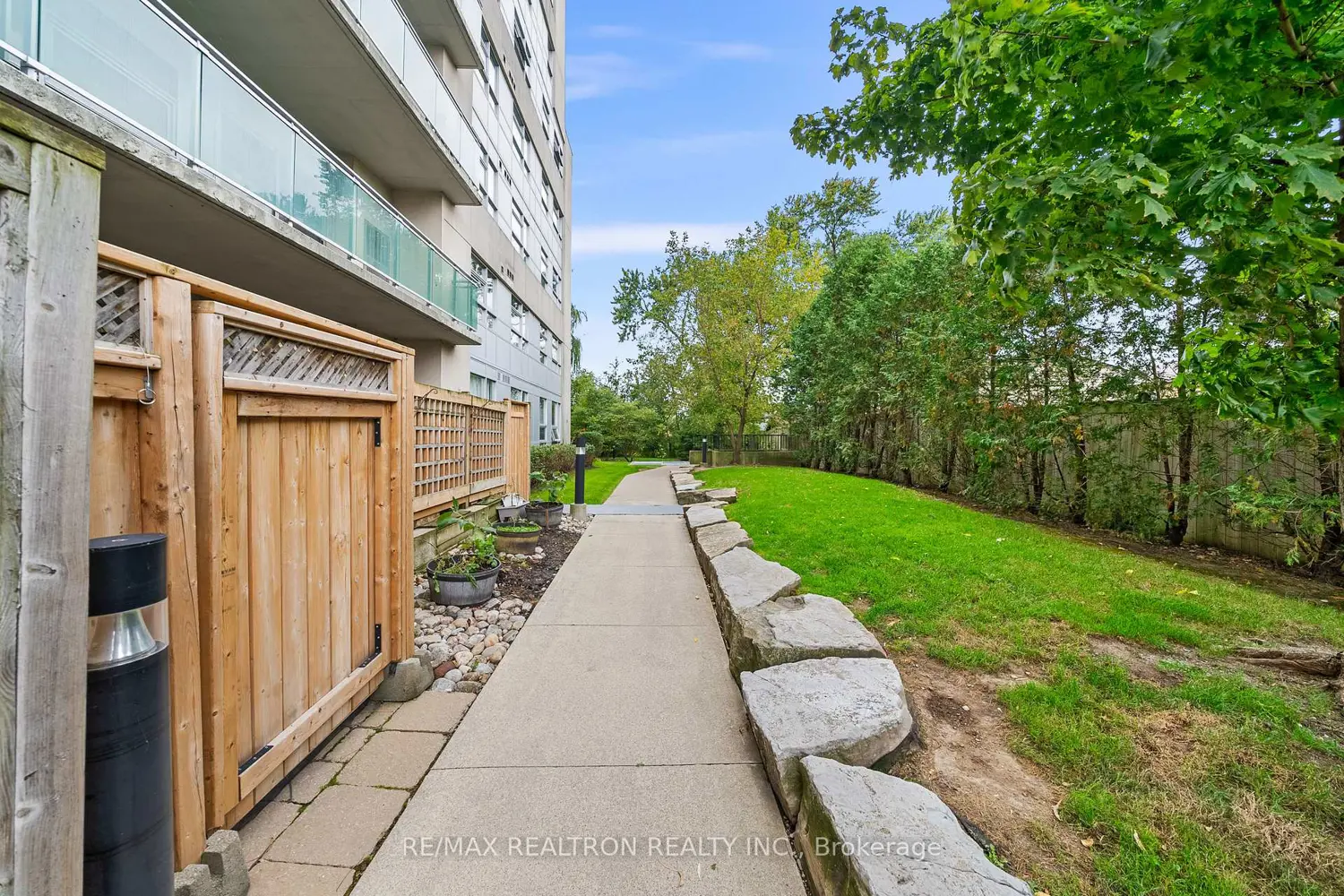 Additional image 14 of 2464 Weston Road 405