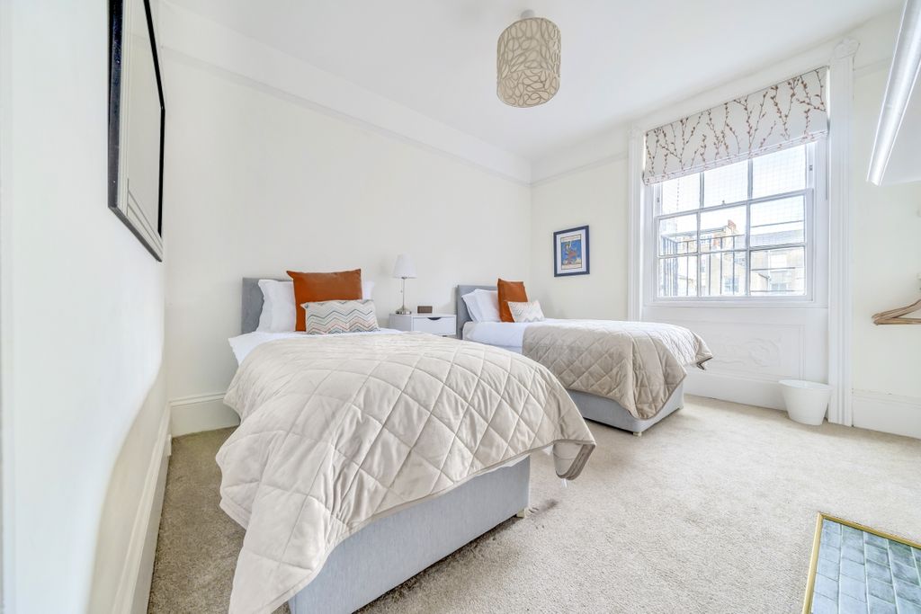 Additional image 9 of 3 bed flat to rentEaton Place, Brighton BN2