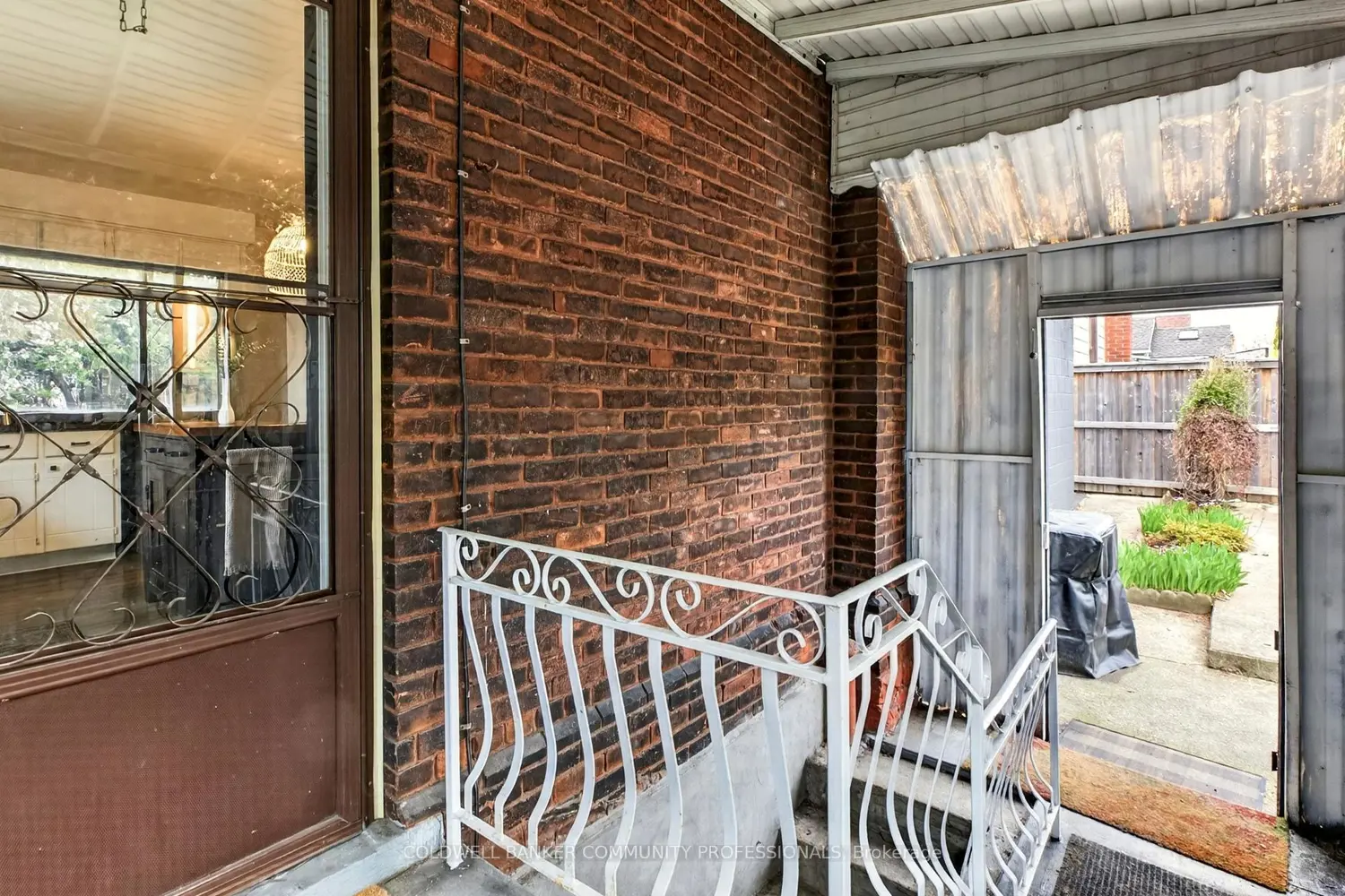 Additional image 5 of 181 Simcoe Street