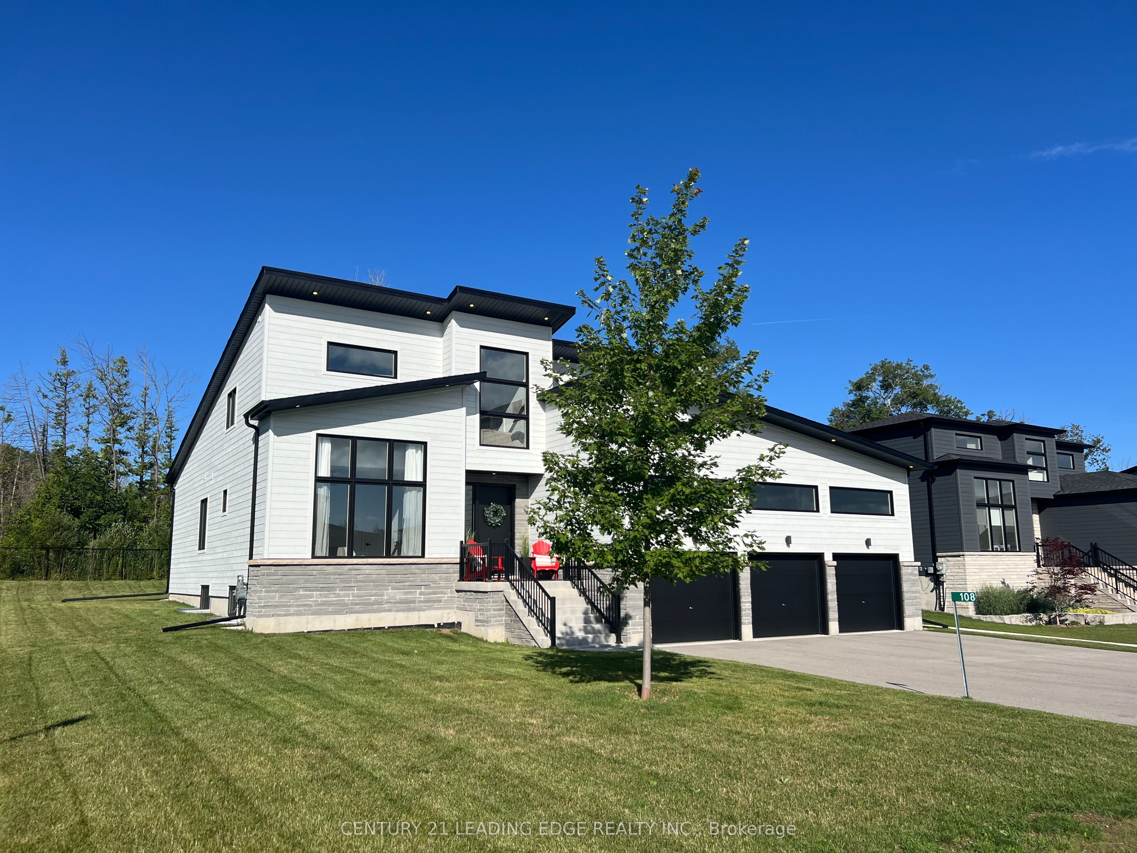 108 Goldie Court, Blue Mountains, ON, N0H 1J0