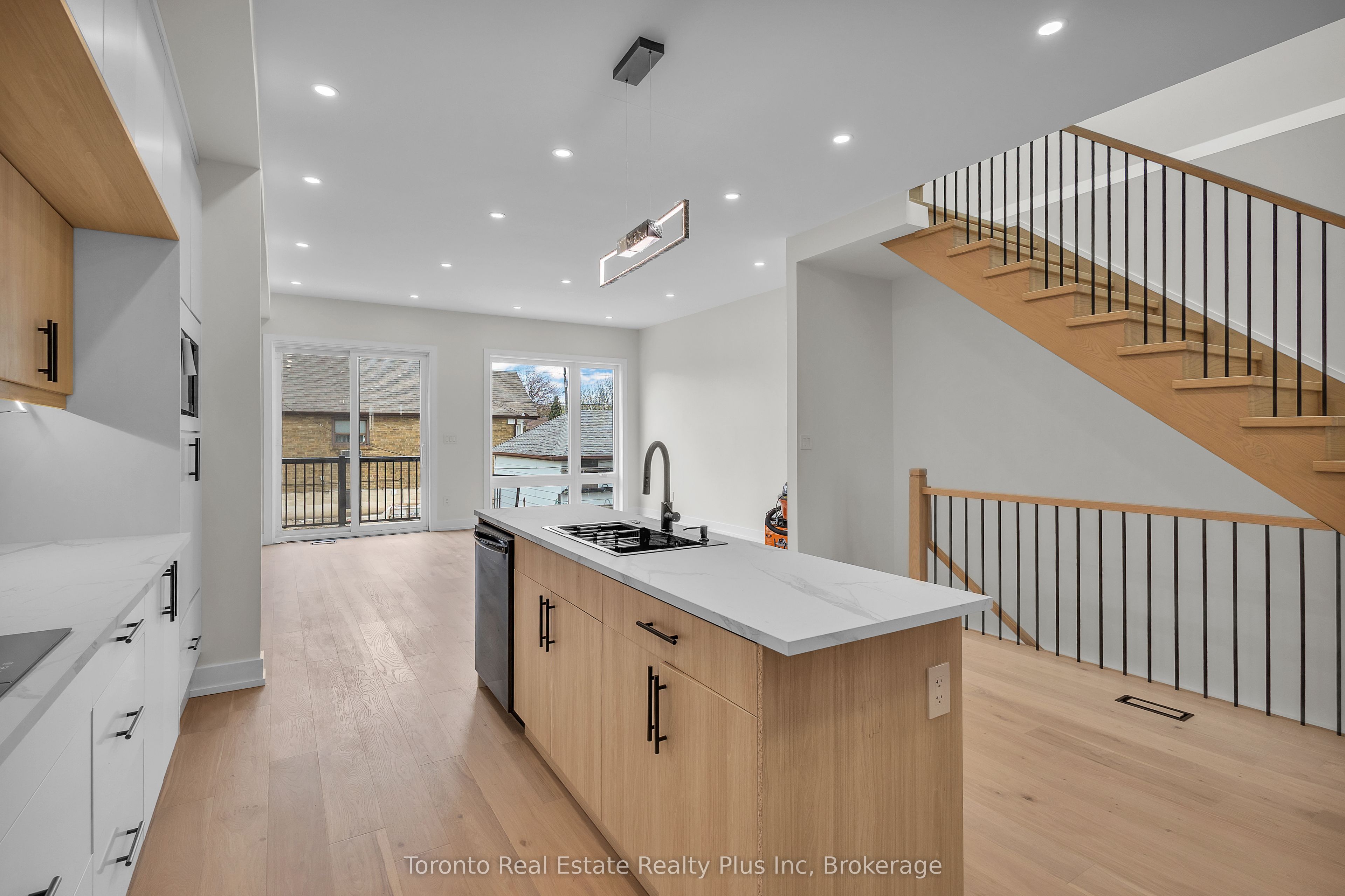 Additional image 6 of 138 Bowie Avenue, Toronto, ON, M6E 2R2