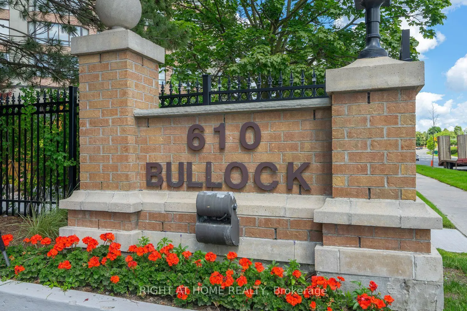 610 Bullock Drive 1116