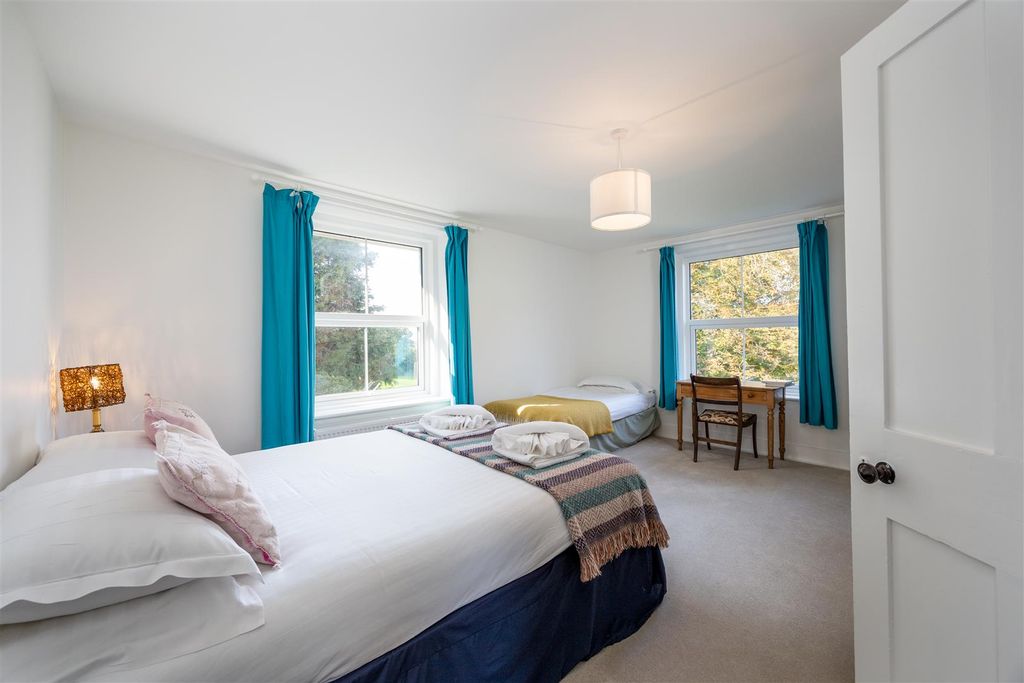 Additional image 7 of 4 bed detached house to rentSummers Lane, Totland Bay PO39