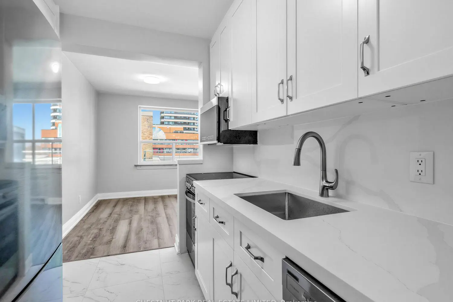 Additional image 8 of 2 Ridelle Avenue 404