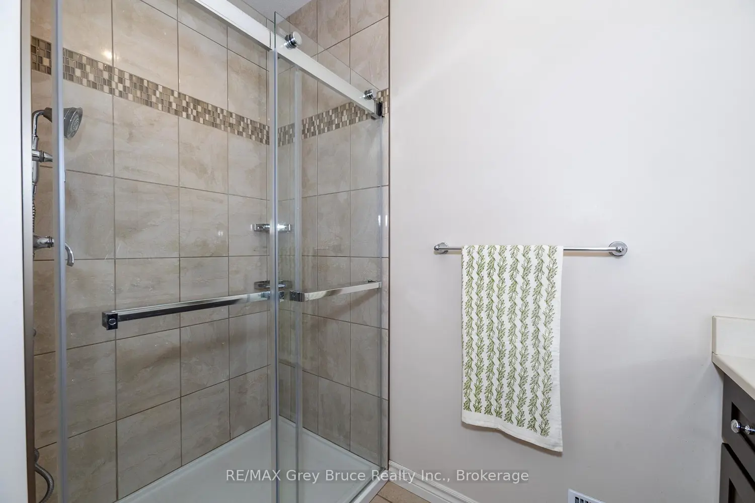 Additional image 8 of 2591 7Th Avenue