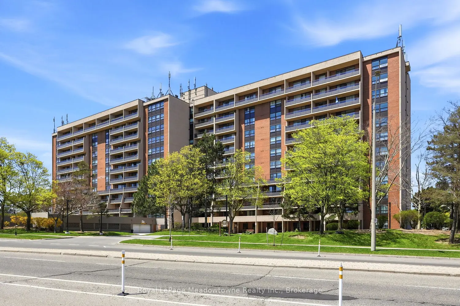 2929 Aquitaine Avenue 215