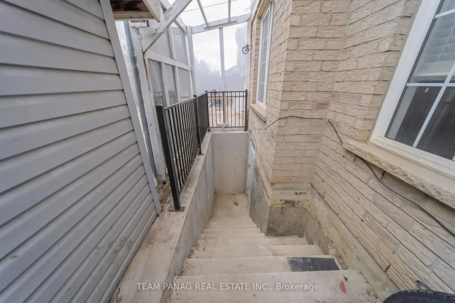 Additional image 10 of 10 Hollowgrove Boulevard