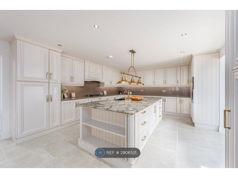 Additional image 11 of 7 bed detached house to rentBurnt Mill Lane, Harlow CM20