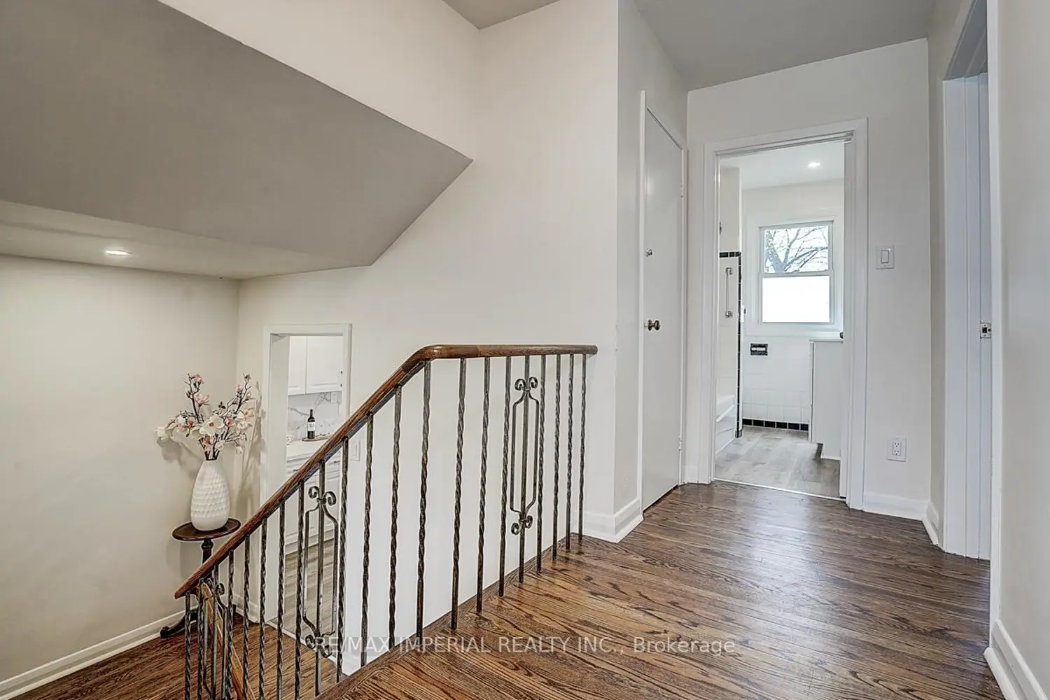 Additional image 6 of 8 Fargo Avenue