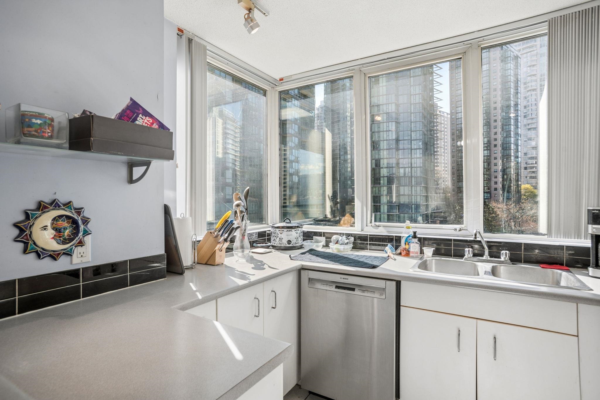 Additional image 4 of 906-588 Broughton Street, Vancouver, BC, V6G 3E3