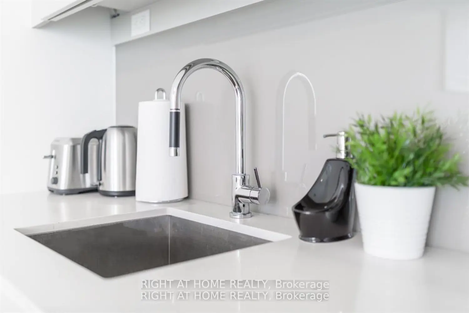 Additional image 11 of 101 Peter Street 3907