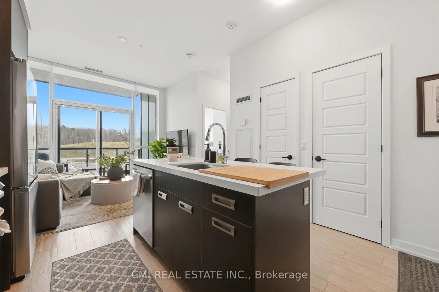 Additional image 12 of 415 Sea Ray Avenue 106