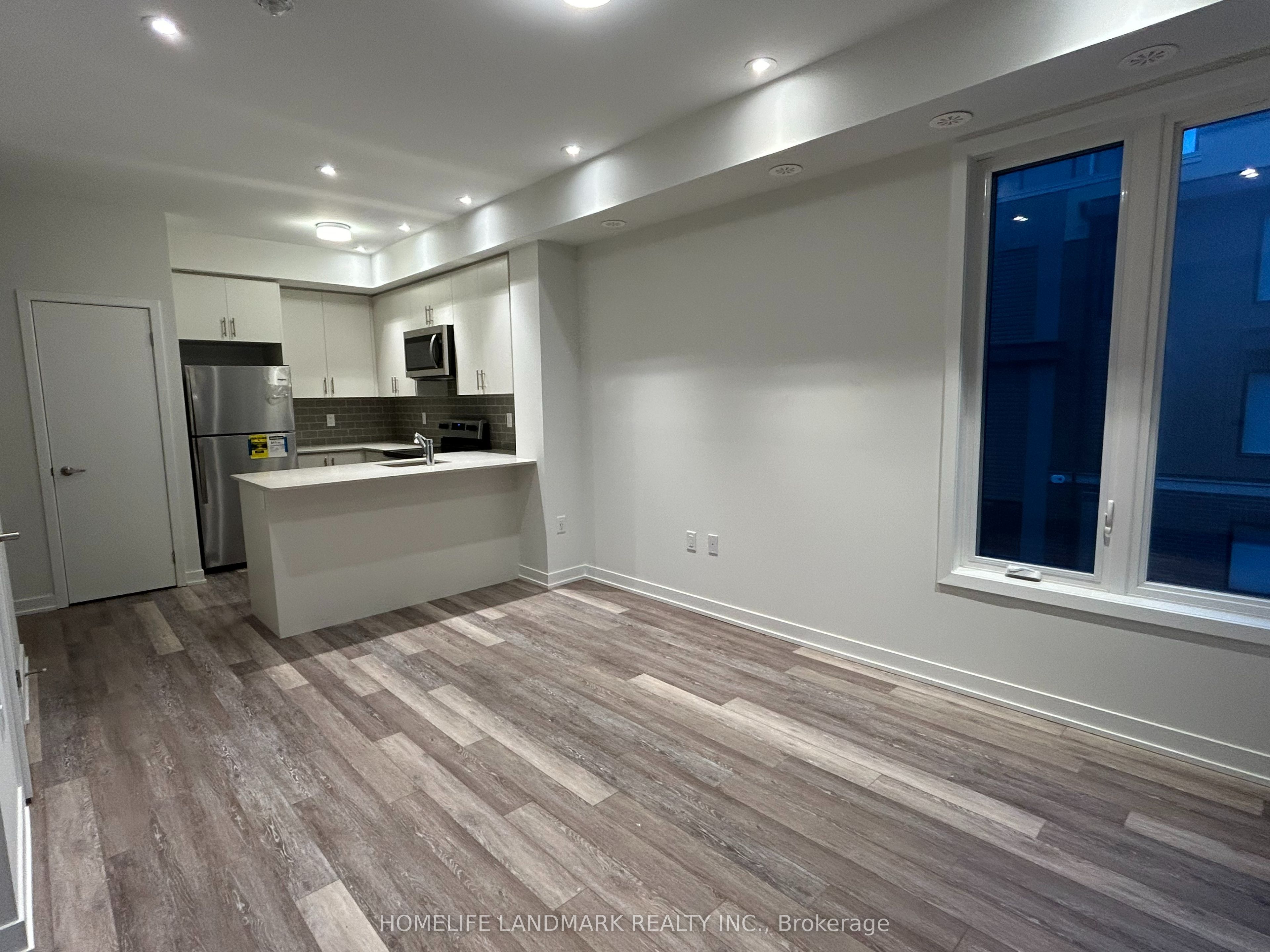 Additional image 2 of 1-3425 Ridgeway Drive, Mississauga, ON, L5L 0B9