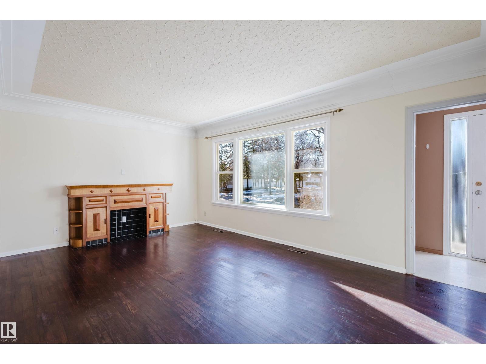 Additional image 4 of 10511 80 Street NW, Edmonton, AB, T6A3J8