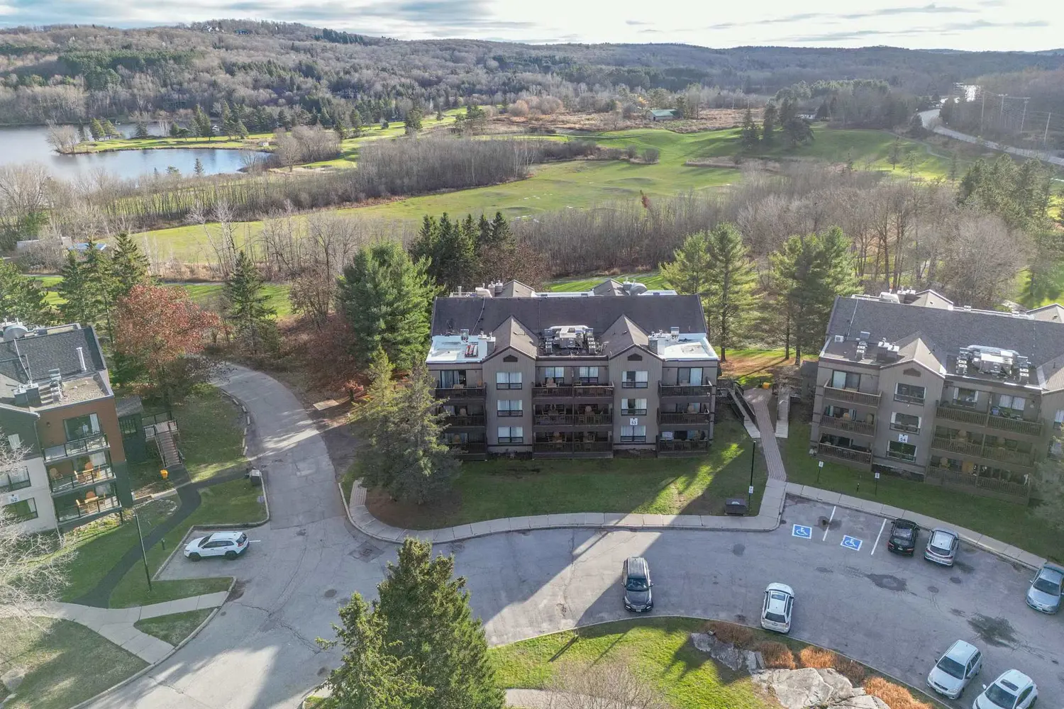 Additional image 16 of 1235 Deerhurst Drive 53-201
