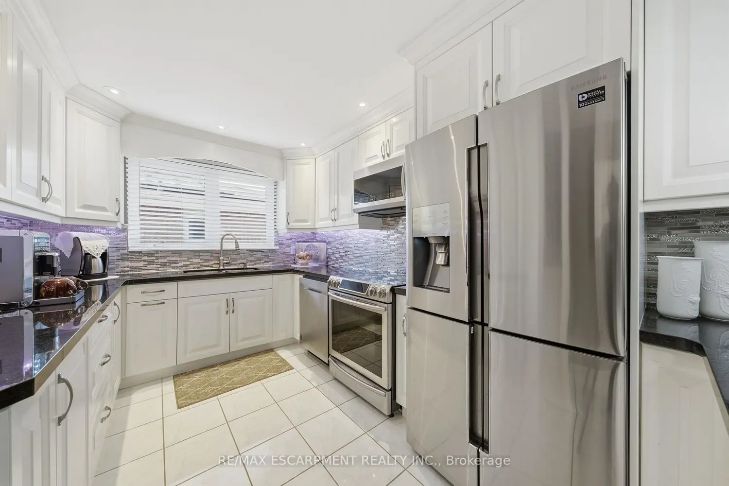 1149 Dowland Crescent photo 5